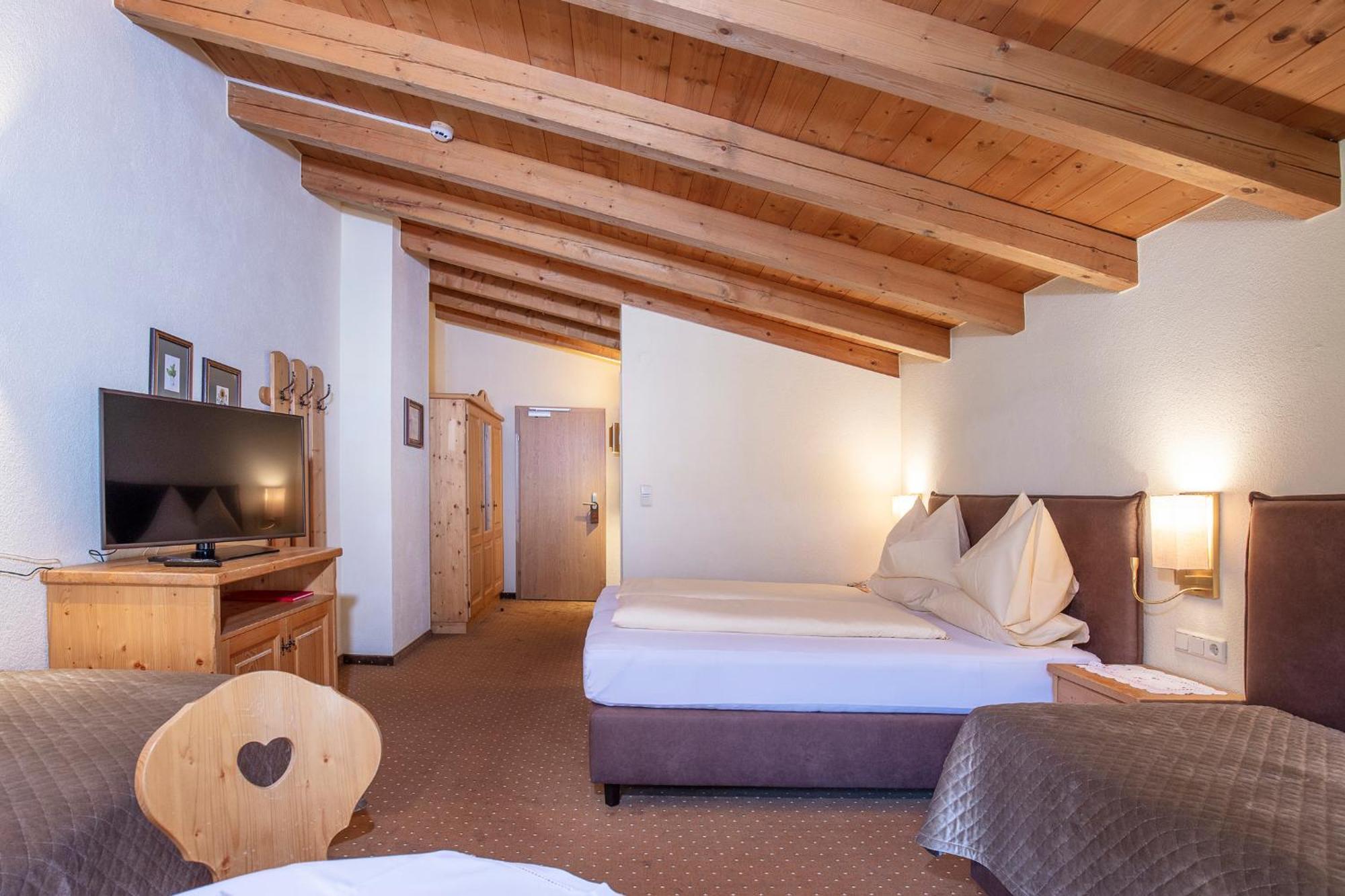 Hotel Hubertus Inkl Summer Card Solden Ngoại thất bức ảnh