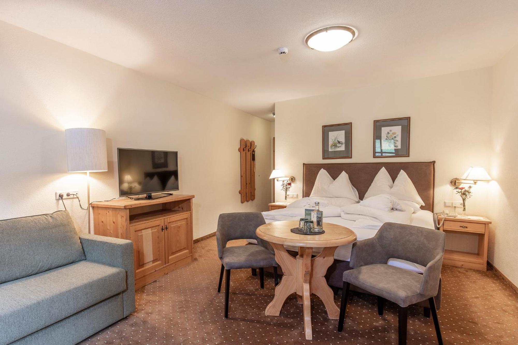 Hotel Hubertus Inkl Summer Card Solden Ngoại thất bức ảnh